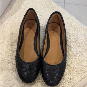 Navy Blue Broiso Woven Leather Flats